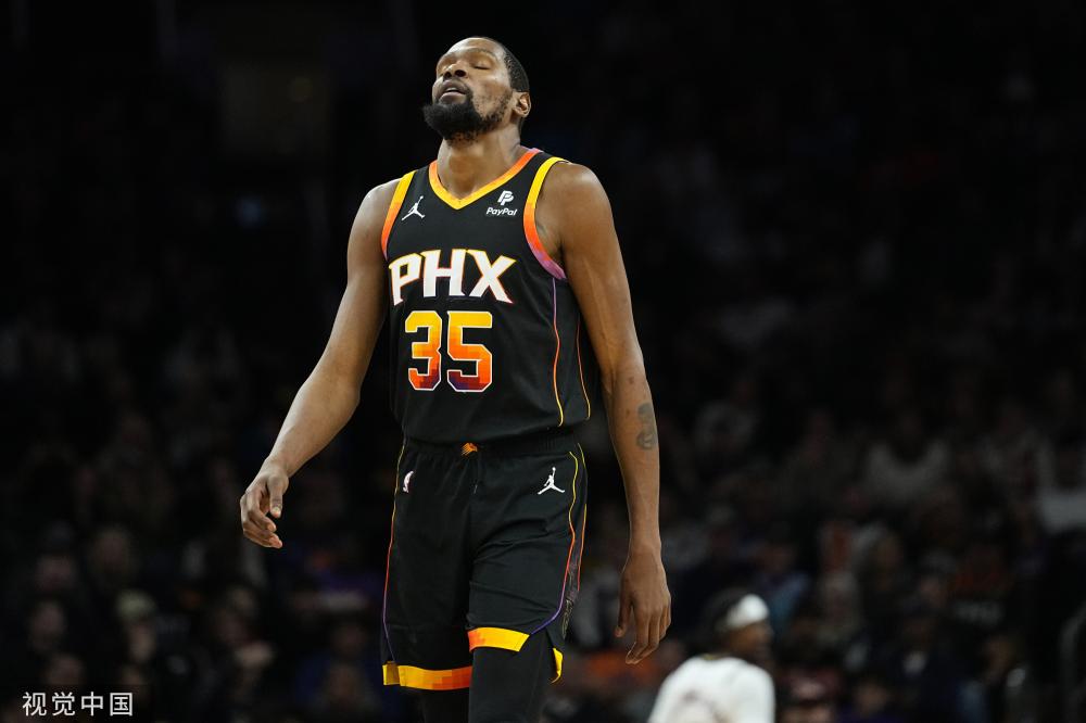 他在场上的 他在场上的