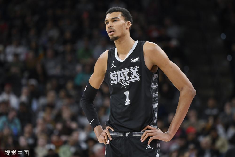 备受瞩目的 备受瞩目的